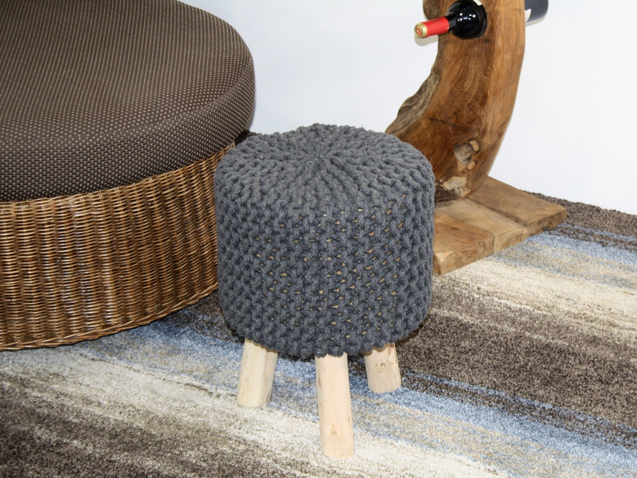 Sitzhocker Strick-Hocker Pouf Schemel mit Holzfüßen Ø 35 cm Höhe 45 cm