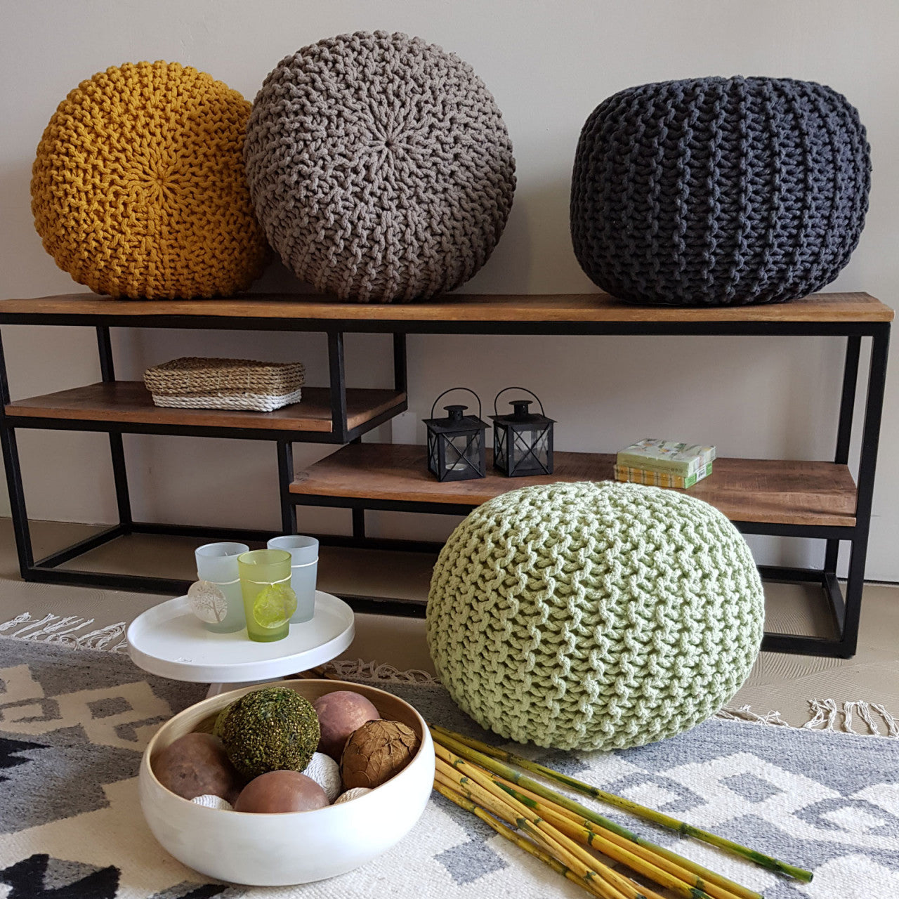 Strickhocker Pouf Ø 45 cm Sitzpouf Sitzpuff Grobstrick-Optik Pouf Strick Bodenkissen Höhe 30 cm