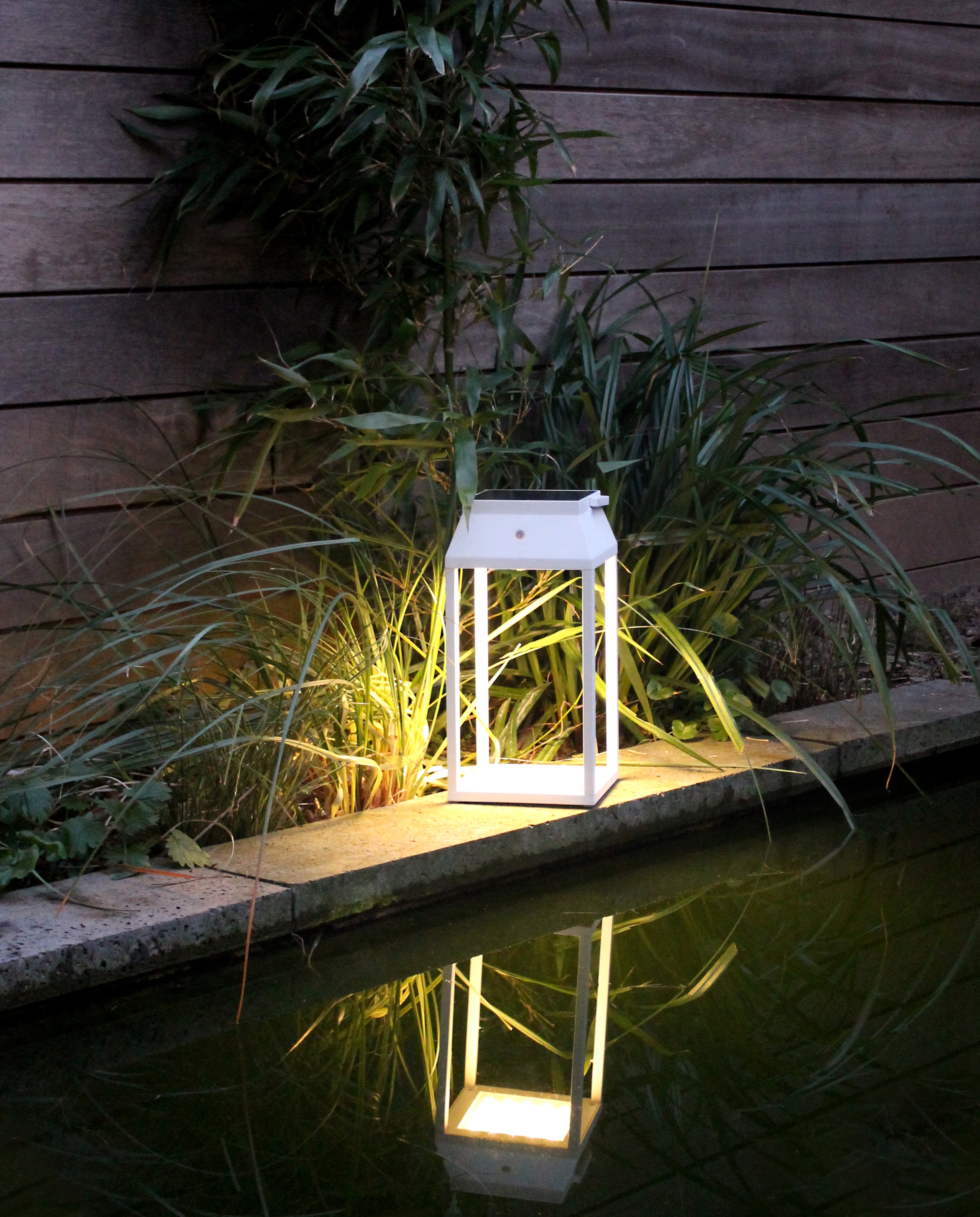 LOUIS 36 - SOLAR LANTERN (white)