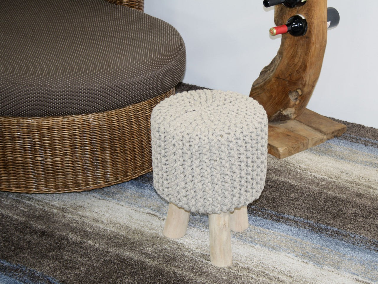 Sitzhocker Strick-Hocker Pouf Schemel mit Holzfüßen Ø 35 cm Höhe 45 cm