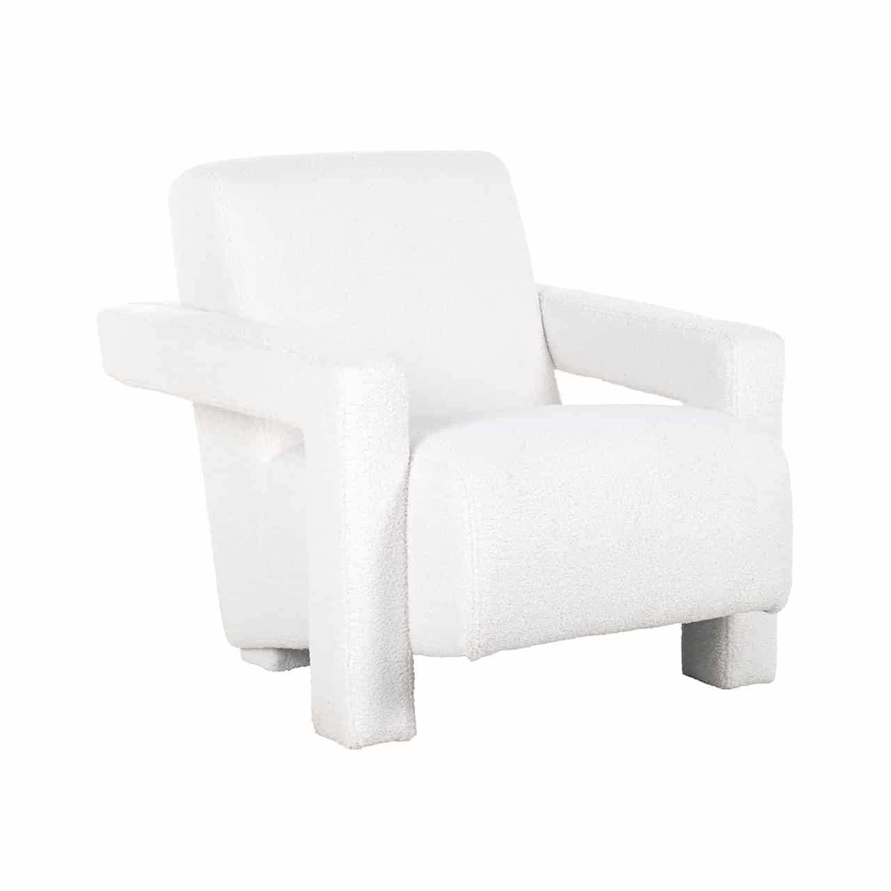 Moderner, weißer Sessel mit flauschigem Bezug; die dicken Armlehnen sind im rechten Winkel angelegt und bilden so auch die Beine .